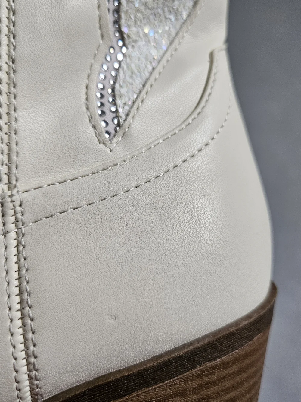 Madden NYC White Glitter Inset Western Ankle Cowboy Boots Size 5